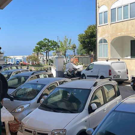 Appartamento 10 M Dal Mare Casa Da Zia Lena Maiori Exterior photo